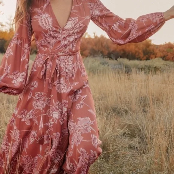 Christy Dawn The Bergen Dress in Crimson Bloom - Picture 11 of 13